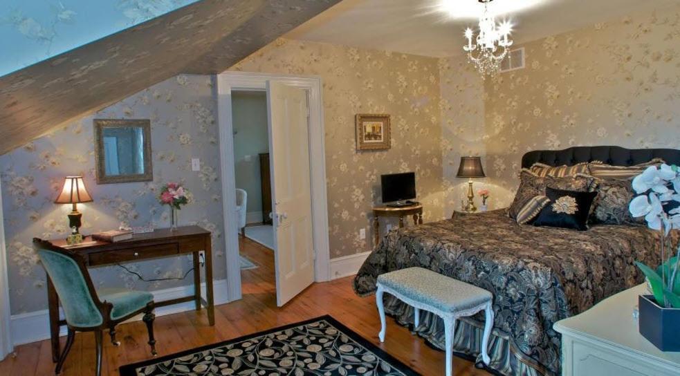 Maplehurst Manor Bed and Breakfast Brockville Pokój zdjęcie